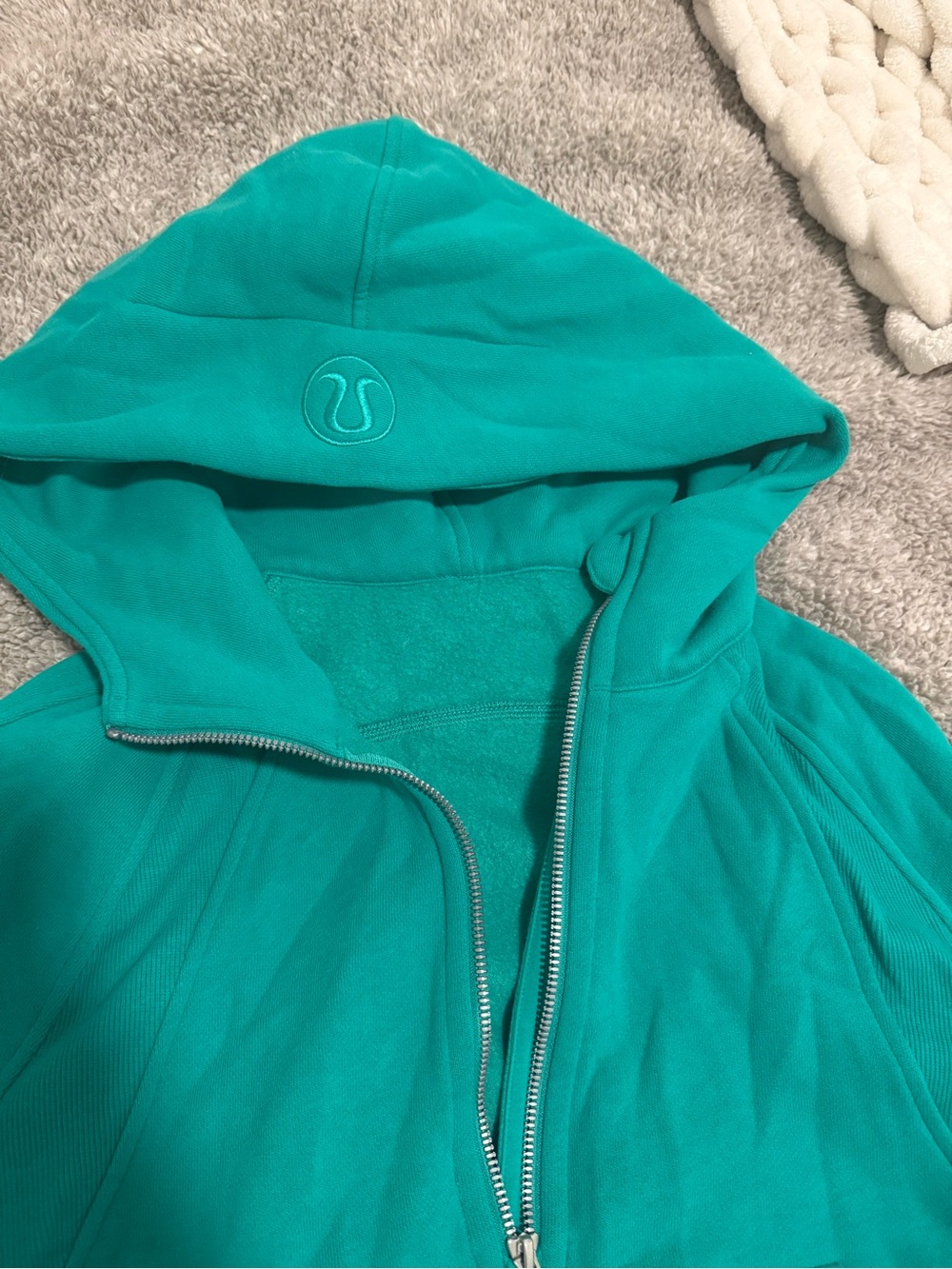 RARE lululemon athletica kelly green Half-Zip Hooded Sweater - Picture 2 of 4